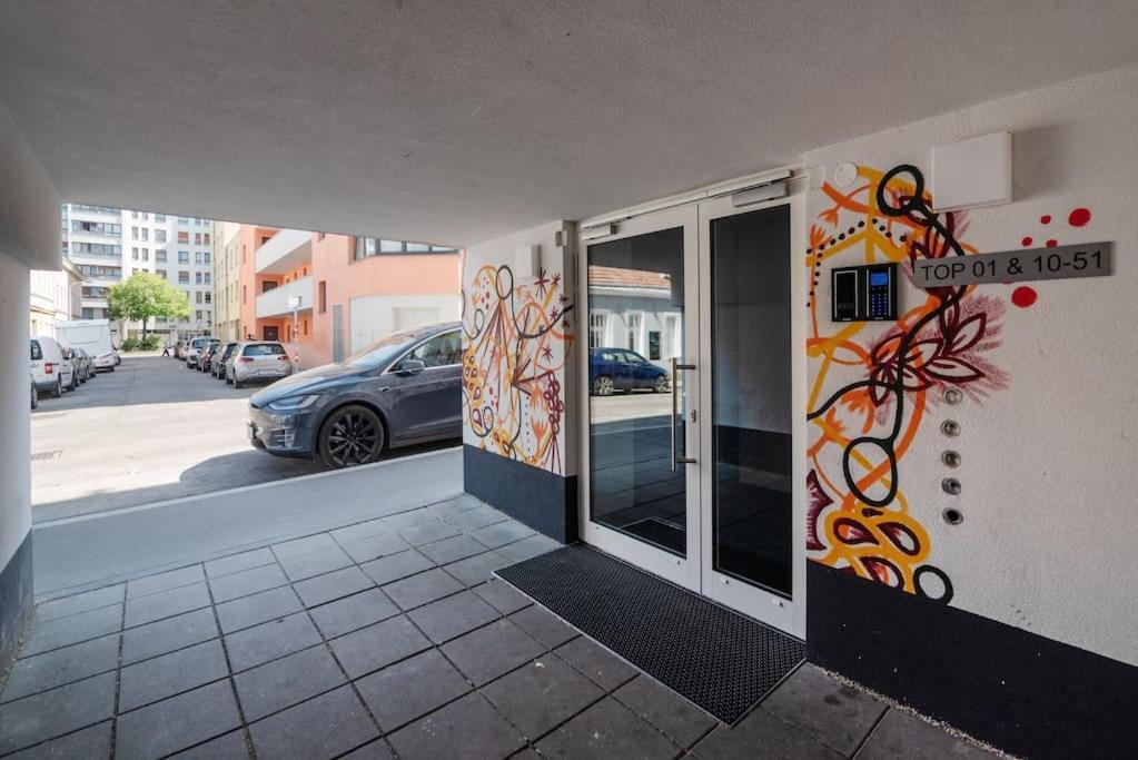 Ferienwohnung Neu Und Hell In Zentraler Ruhelage Mit Parkplatz Wien Exterior foto